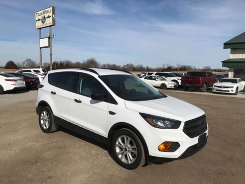 Used 2019 Ford Escape S image 1