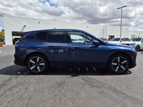 Used 2024 BMW iX xDrive50 w/ Sport Package AWD/4WD image 4