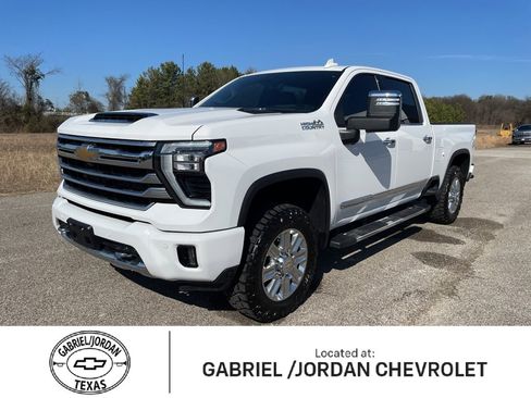 Used 2024 Chevrolet Silverado 2500 High Country w/ High Country Premium Package image 1