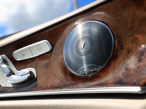 Used 2017 Mercedes-Benz E 300 4MATIC image 44