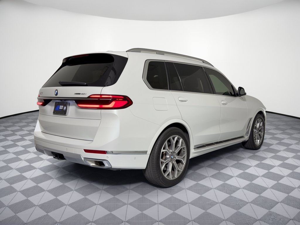 Certified 2024 BMW X7 xDrive40i w/ Premium Package AWD/4WD image 9