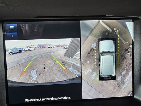 Used 2023 Ford Bronco Wildtrak image 29