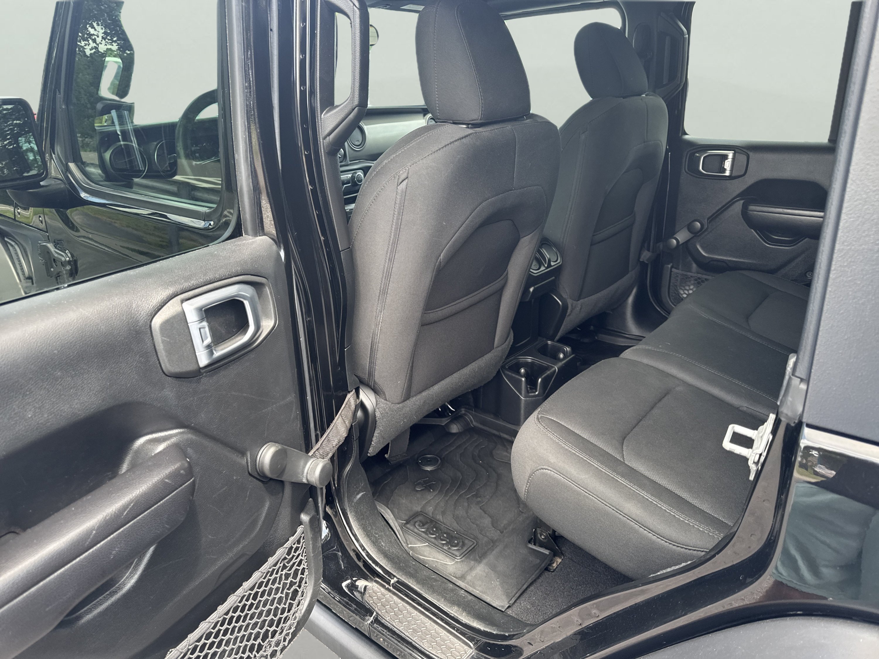 Used 2021 Jeep Wrangler Unlimited Sport AWD/4WD image 16