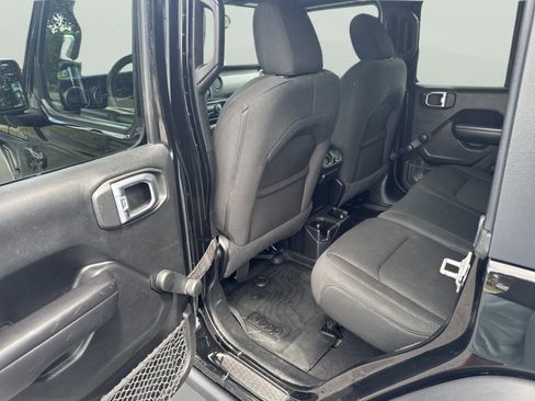 Used 2021 Jeep Wrangler Unlimited Sport AWD/4WD image 16