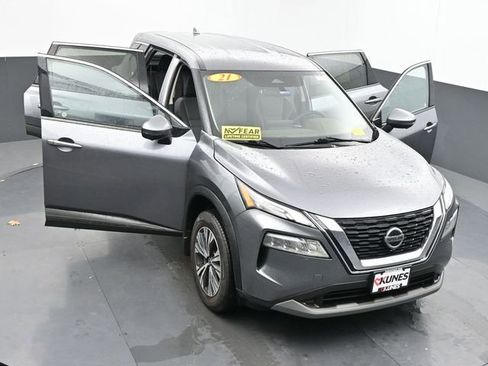 Used 2021 Nissan Rogue SV AWD/4WD image 59