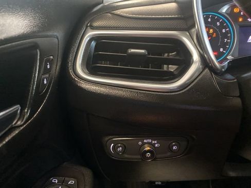 Used 2020 Chevrolet Equinox Premier AWD/4WD image 13