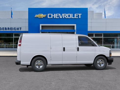 New 2026 Chevrolet Express 2500 RWD image 29