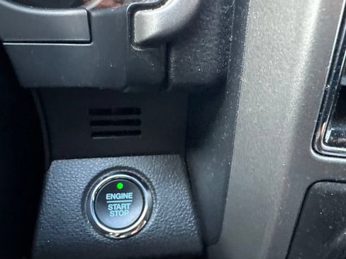 Used 2018 Ford Expedition Max XLT AWD/4WD image 20