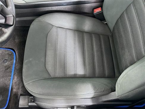 Used 2017 Ford Fusion SE w/ Fusion SE Technology Package image 19