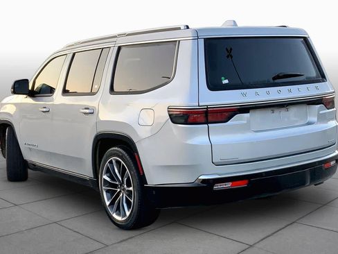 Used 2023 Jeep Wagoneer Series III w/ Premium Group I AWD/4WD image 11