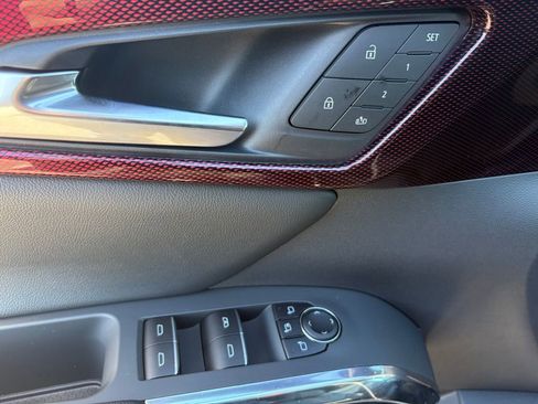 New 2026 Chevrolet Traverse RS image 32