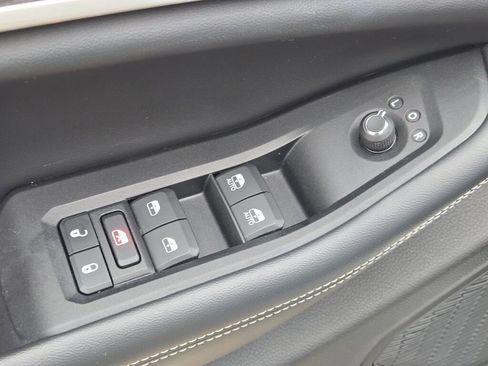 Certified 2023 Jeep Grand Cherokee L Limited image 21