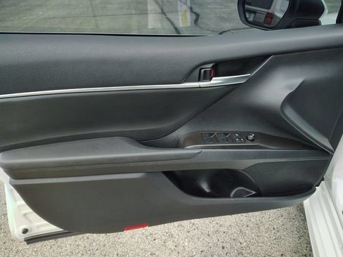 Used 2024 Toyota Camry SE FWD image 16