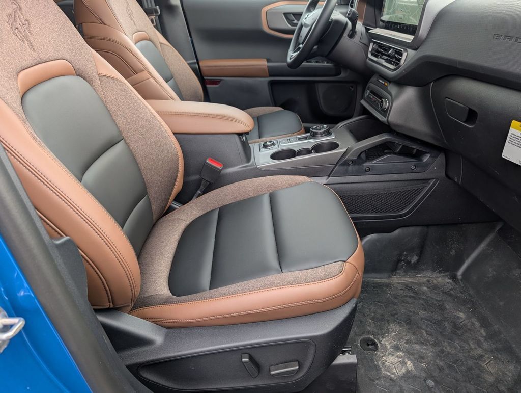 New 2025 Ford Bronco Sport Outer Banks w/ Sasquatch Outer Banks Package AWD/4WD image 47