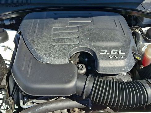 Used 2023 Chrysler 300 Touring L w/ Popular Equipment Group AWD/4WD image 28