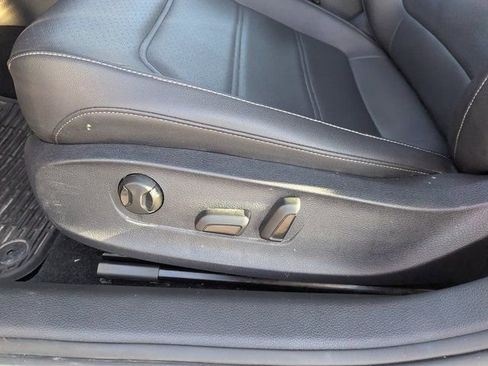 Used 2020 Volkswagen Passat 2.0T R-Line image 14