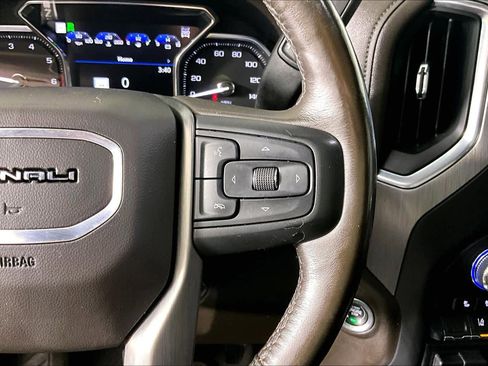 Used 2022 GMC Sierra 2500 Denali w/ Denali Ultimate Package AWD/4WD image 24