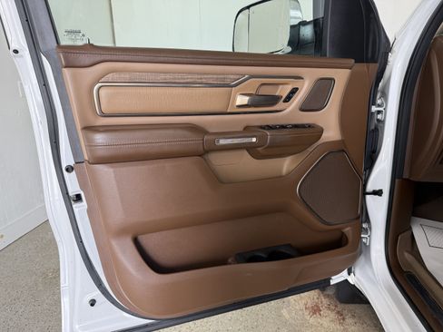 Used 2019 RAM 1500 Limited image 18