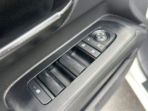 Certified 2025 Toyota Tacoma SR w/ SR Upgrade Package image 19