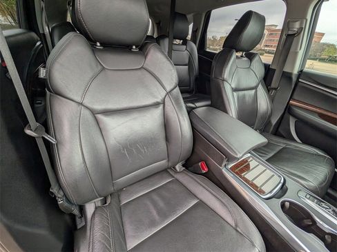 Used 2019 Acura MDX FWD image 29