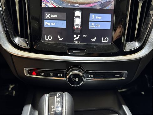 Used 2019 Volvo S60 T5 Momentum w/ Premium Package FWD image 29