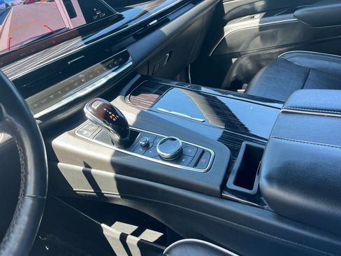 Used 2022 Cadillac Escalade Sport w/ Touring Package AWD/4WD image 37