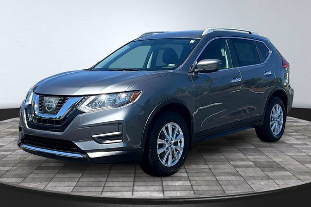 Used 2017 Nissan Rogue SV AWD/4WD image 1