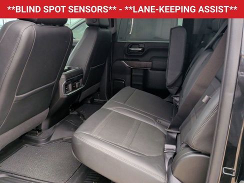 Used 2022 GMC Sierra 3500 Denali w/ Denali Black Diamond Edition image 11