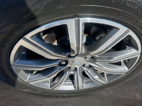 Used 2019 Cadillac XT4 Sport AWD/4WD image 19