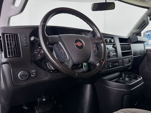 Used 2020 GMC Savana 2500 image 20