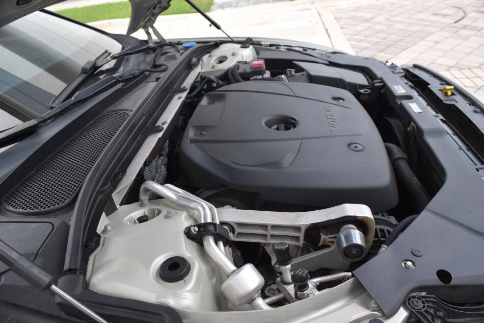 Used 2019 Volvo S60 T5 Momentum w/ Multimedia Package FWD image 93