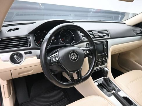 Used 2019 Volkswagen Passat 2.0T Wolfsburg w/ Wheels & Sunroof Package FWD image 14