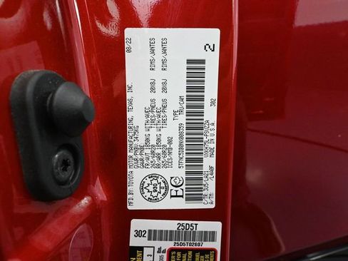 Used 2022 Toyota Tundra Platinum image 53