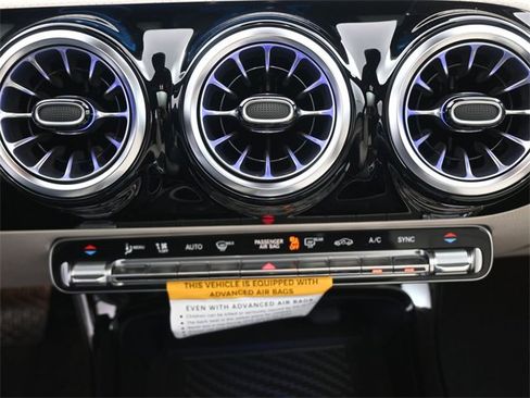 Used 2026 Mercedes-Benz CLA 250 image 6