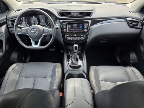 Used 2019 Nissan Rogue Sport SL FWD image 25