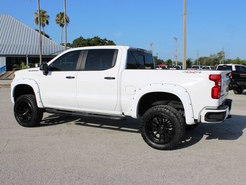 Used 2024 Chevrolet Silverado 1500 RST w/ Redline Edition AWD/4WD image 7