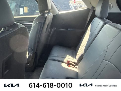 Used 2021 Buick Enclave Essence w/ Sound and Sites Package FWD image 11