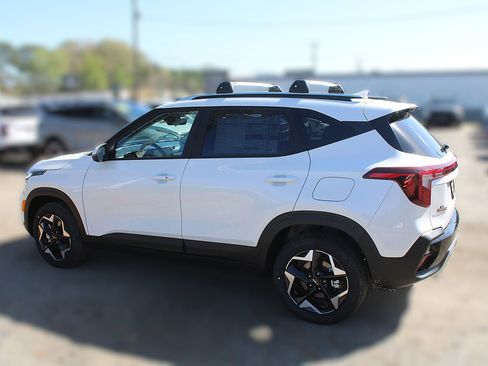 New 2026 Kia Seltos S image 12