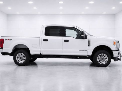 Used 2022 Ford F250 XLT AWD/4WD image 6