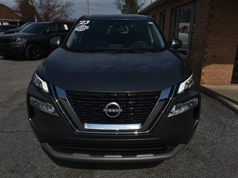 Used 2023 Nissan Rogue SV AWD/4WD image 9