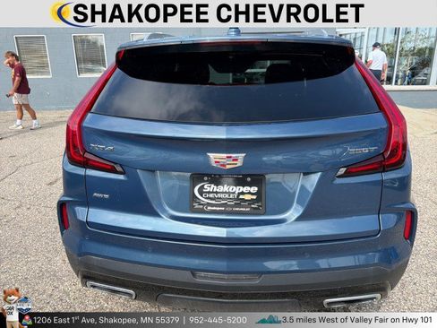 Used 2024 Cadillac XT4 Premium Luxury AWD/4WD image 4