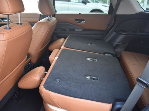 New 2026 Nissan Pathfinder Platinum w/ Cargo Package FWD image 58