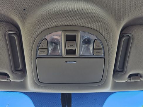 Used 2012 Hyundai Santa Fe Limited image 33