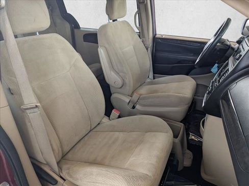 Used 2016 Dodge Grand Caravan SE w/ Quick Order Package 29E SE FWD image 19