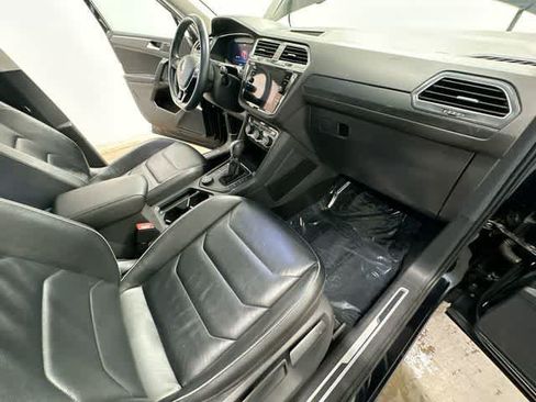 Used 2019 Volkswagen Tiguan SEL Premium AWD/4WD image 23
