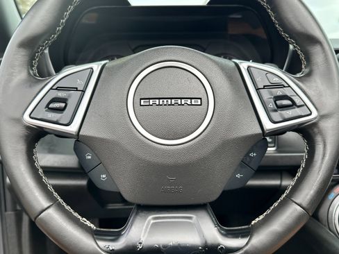 Used 2020 Chevrolet Camaro LT image 22
