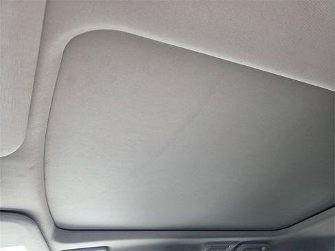 Used 2023 Ford Expedition Limited image 18