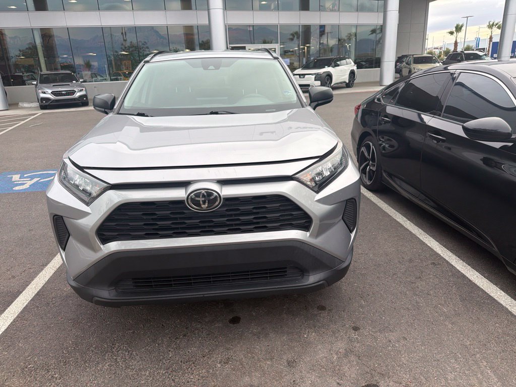 Used 2019 Toyota RAV4 LE w/ Carpet Mat Package FWD image 5