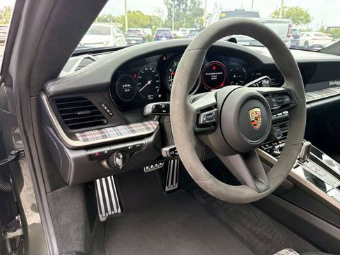 Used 2025 Porsche 911 Turbo AWD/4WD image 17
