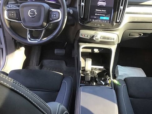 Used 2023 Volvo C40 P8 Recharge Plus w/ Climate Package AWD/4WD image 8